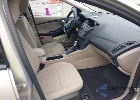 2016 Ford Focus Se from USA, damaged, VIN 1FADP3F2XGL355862